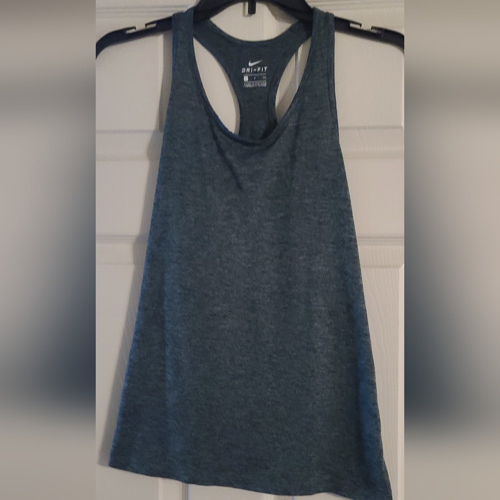 Nike dri fit heathered charcoal gray workout tank size small like new